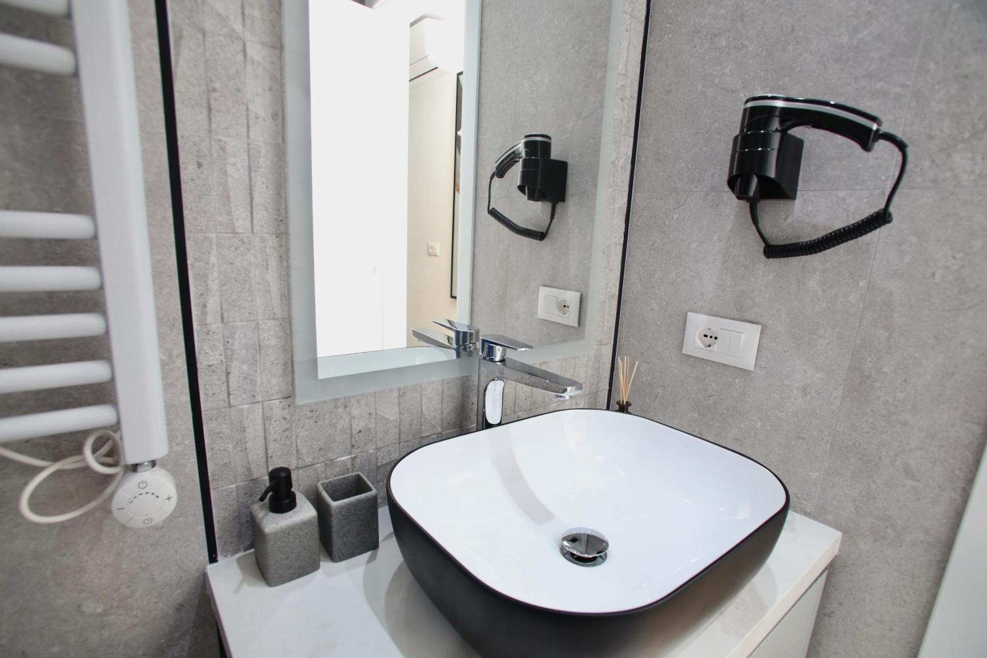 Luxurious Cozy Seaview Apartment Дуррес Екстер'єр фото